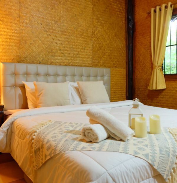 King size bedroom of deluxe villa